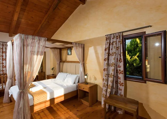 Cretan Exclusive * Rethymno (Crete)